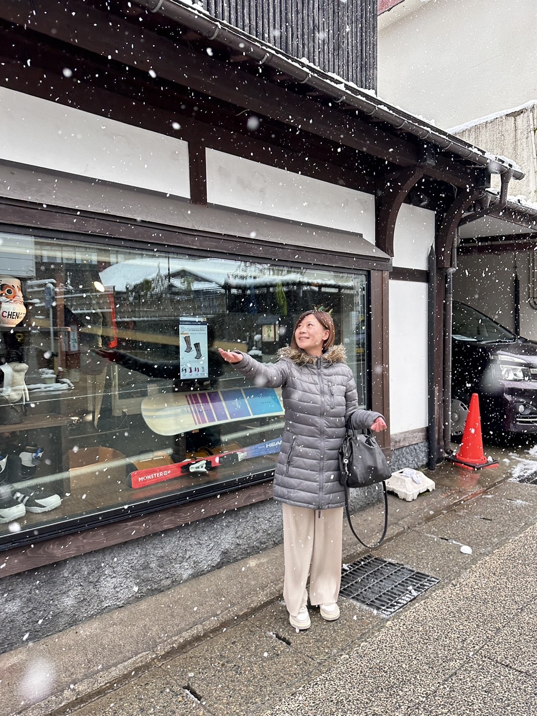 看到下雪很興奮