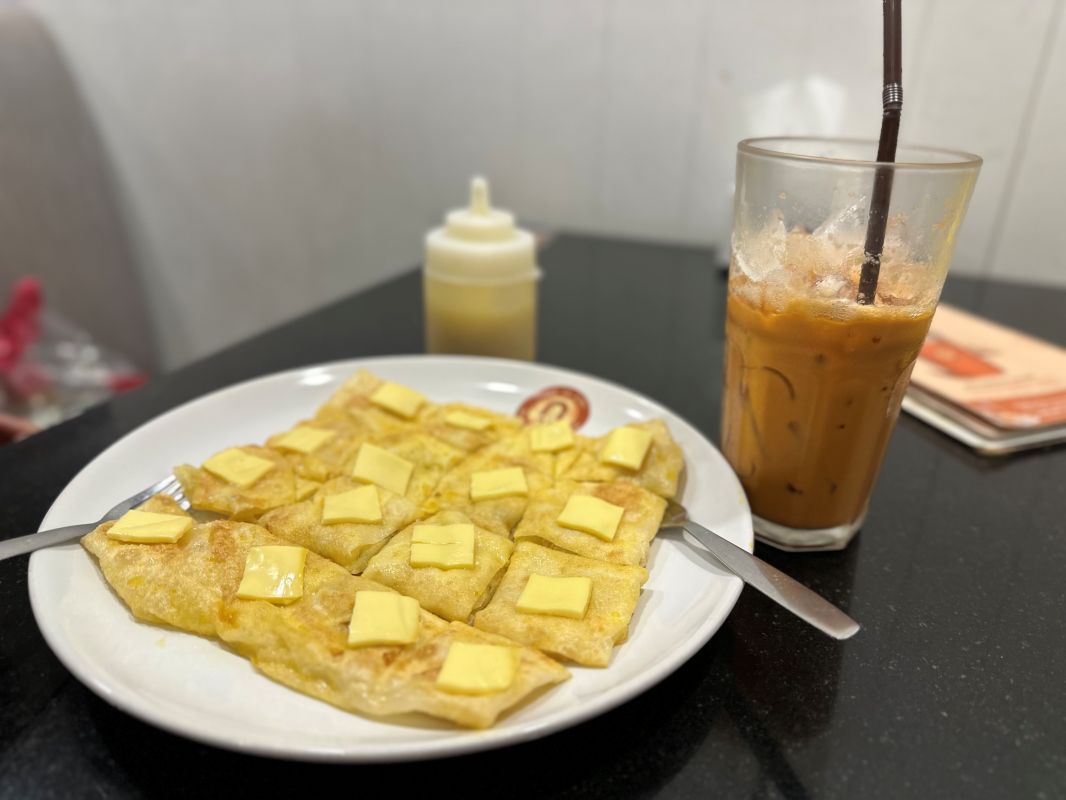 經典香蕉煉乳煎餅+泰奶