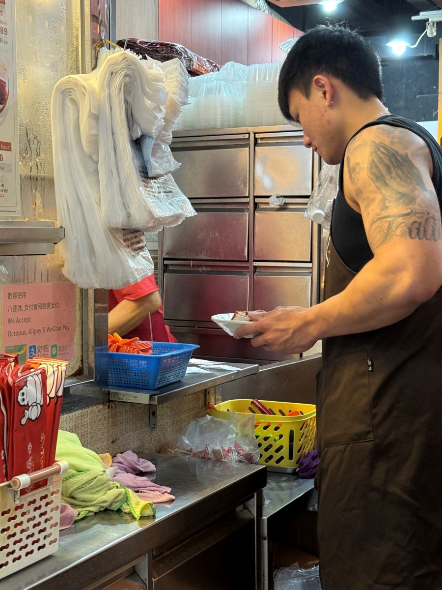 不請假衝香港2天1夜自由行|暴走吃喝行程:週五下班飛、週日回家睡,港式美食與景點攻略 - 第25張圖